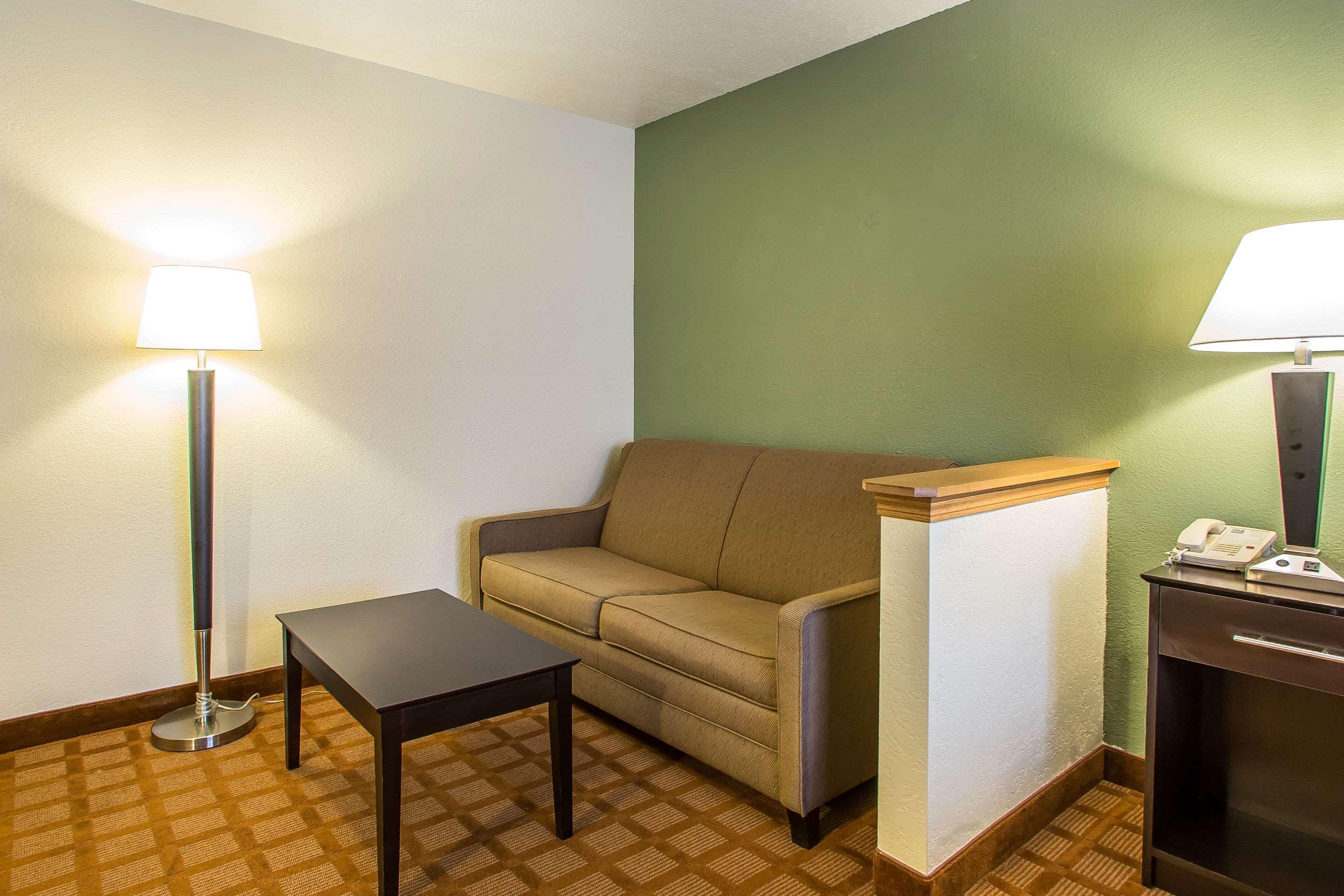 Quality Inn & Suites מרינט מראה חיצוני תמונה