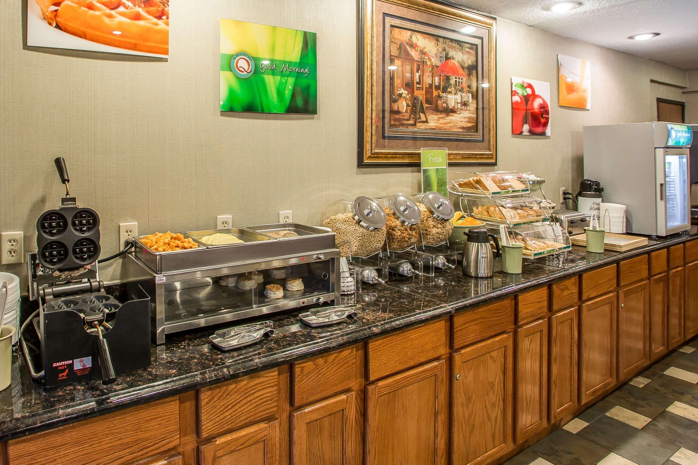 Quality Inn & Suites מרינט מראה חיצוני תמונה