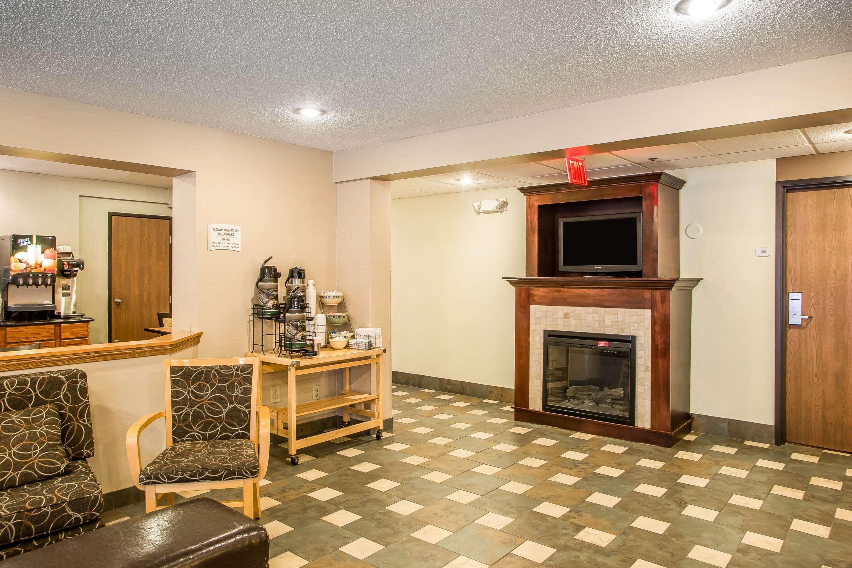 Quality Inn & Suites מרינט מראה חיצוני תמונה