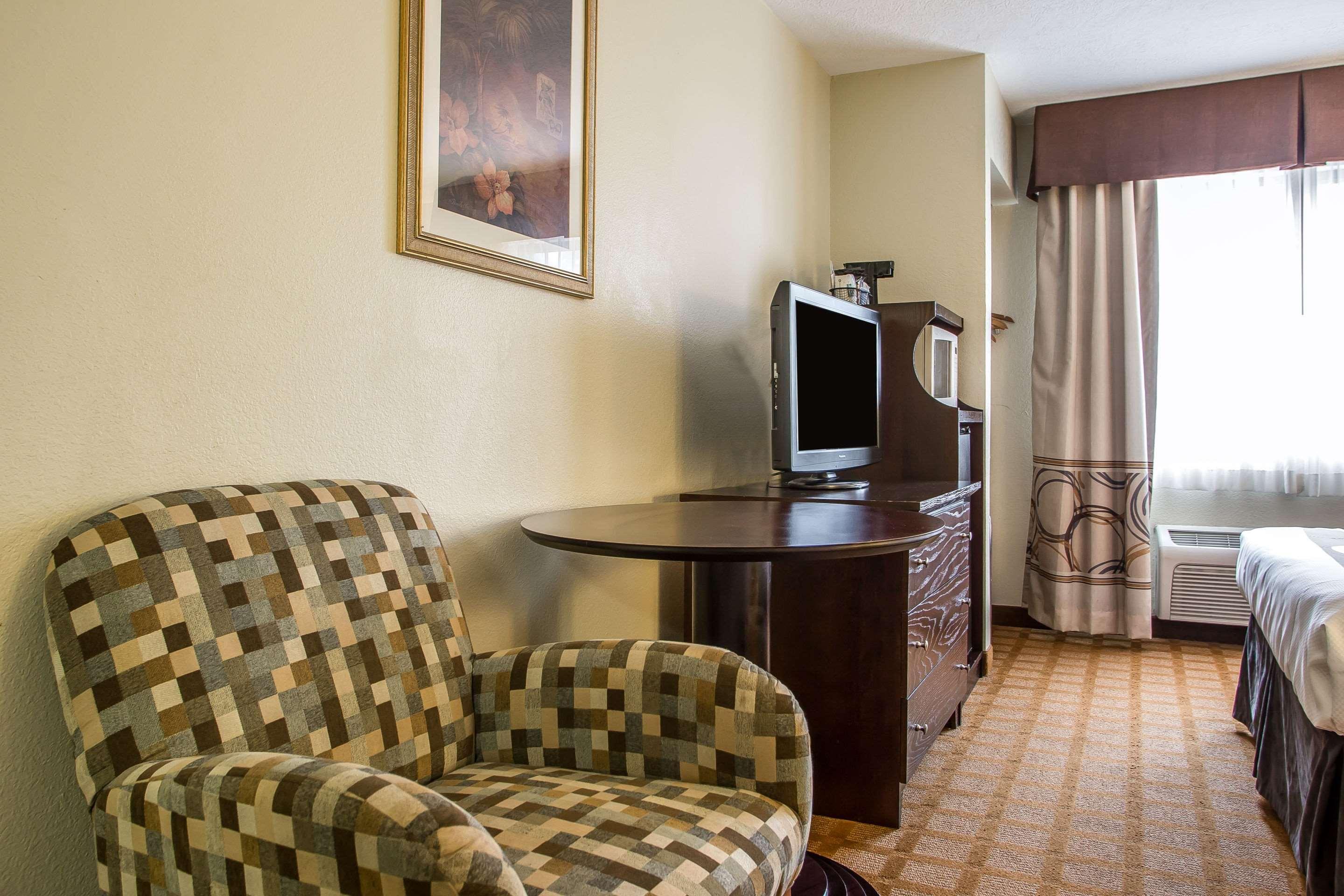 Quality Inn & Suites מרינט מראה חיצוני תמונה
